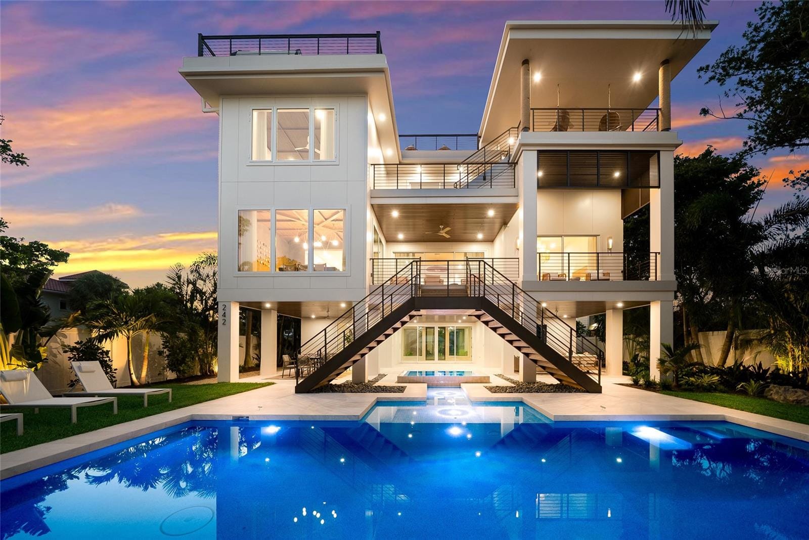 Photo of 242 LAKEVIEW DRIVE, Anna Maria