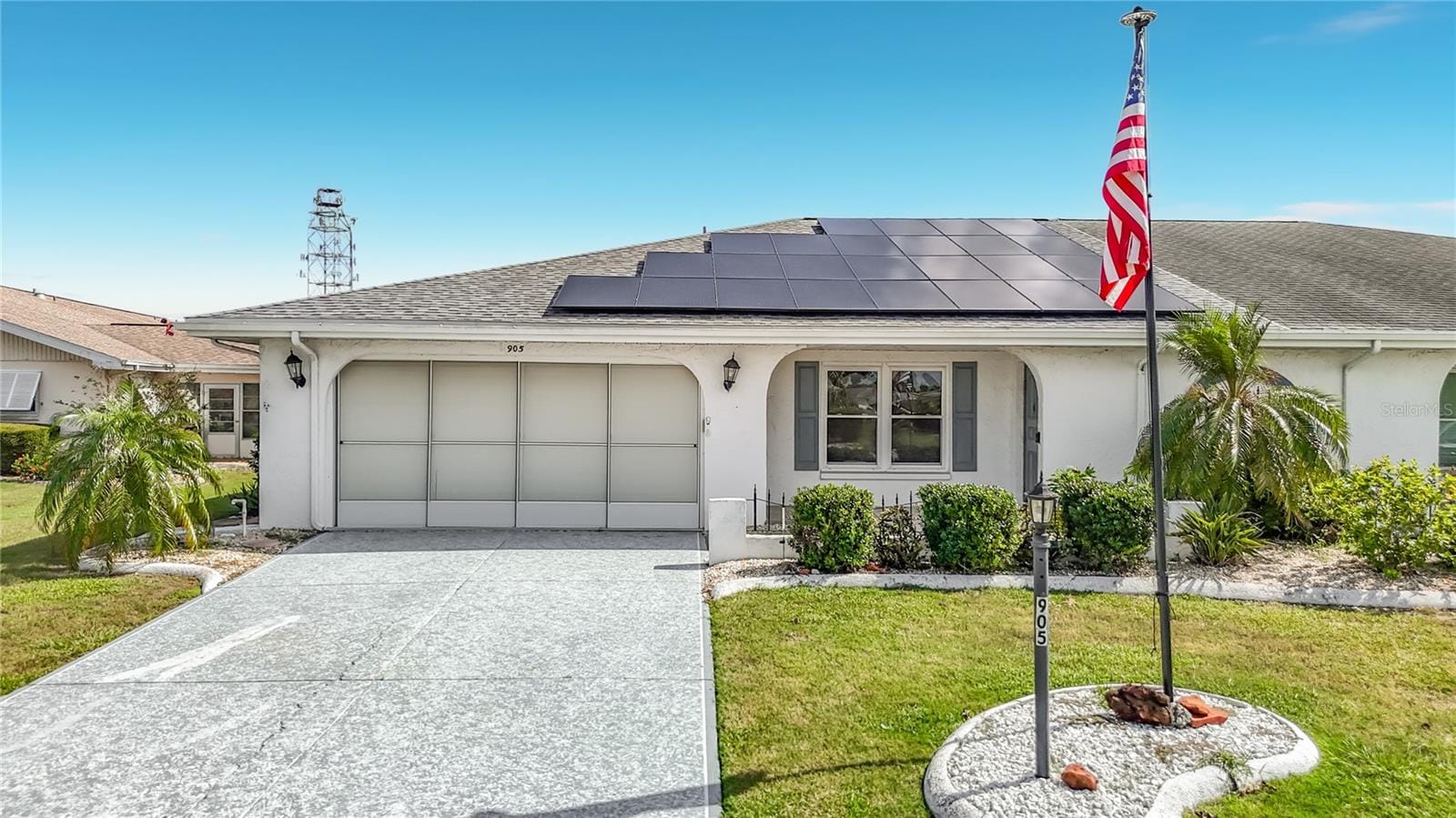 905 BLUEWATER DRIVE, Sun City Center, Florida