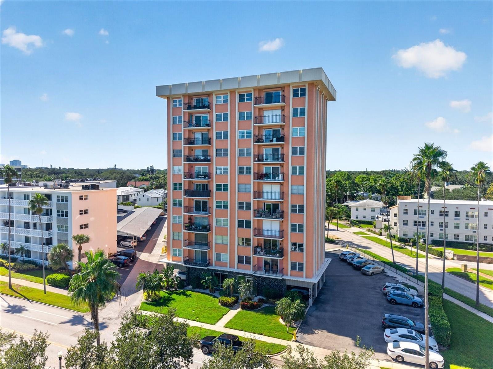 1120 N SHORE DRIVE NE #502, St Petersburg, Florida
