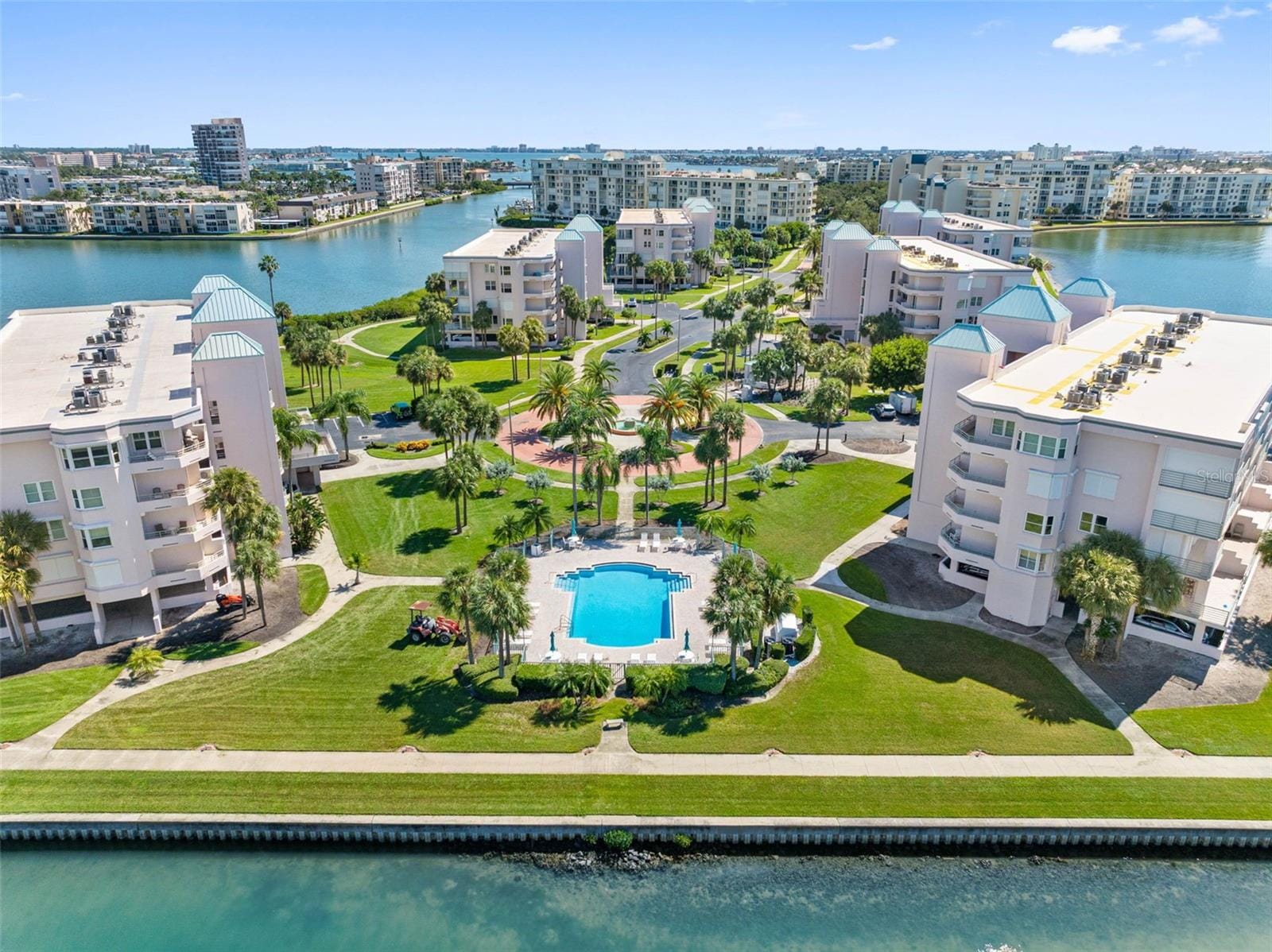 8021 SAILBOAT KEY BOULEVARD S #304, St Petersburg, Florida