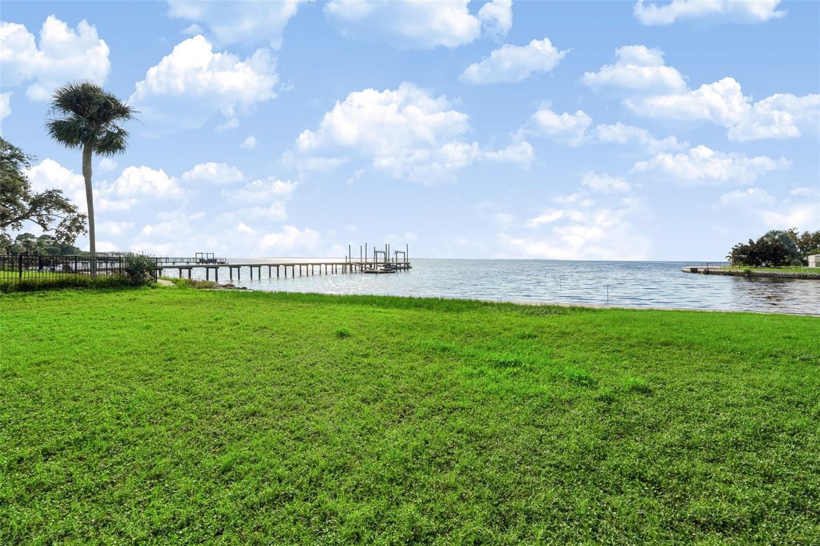 BLUFF BOULEVARD, Holiday, Florida