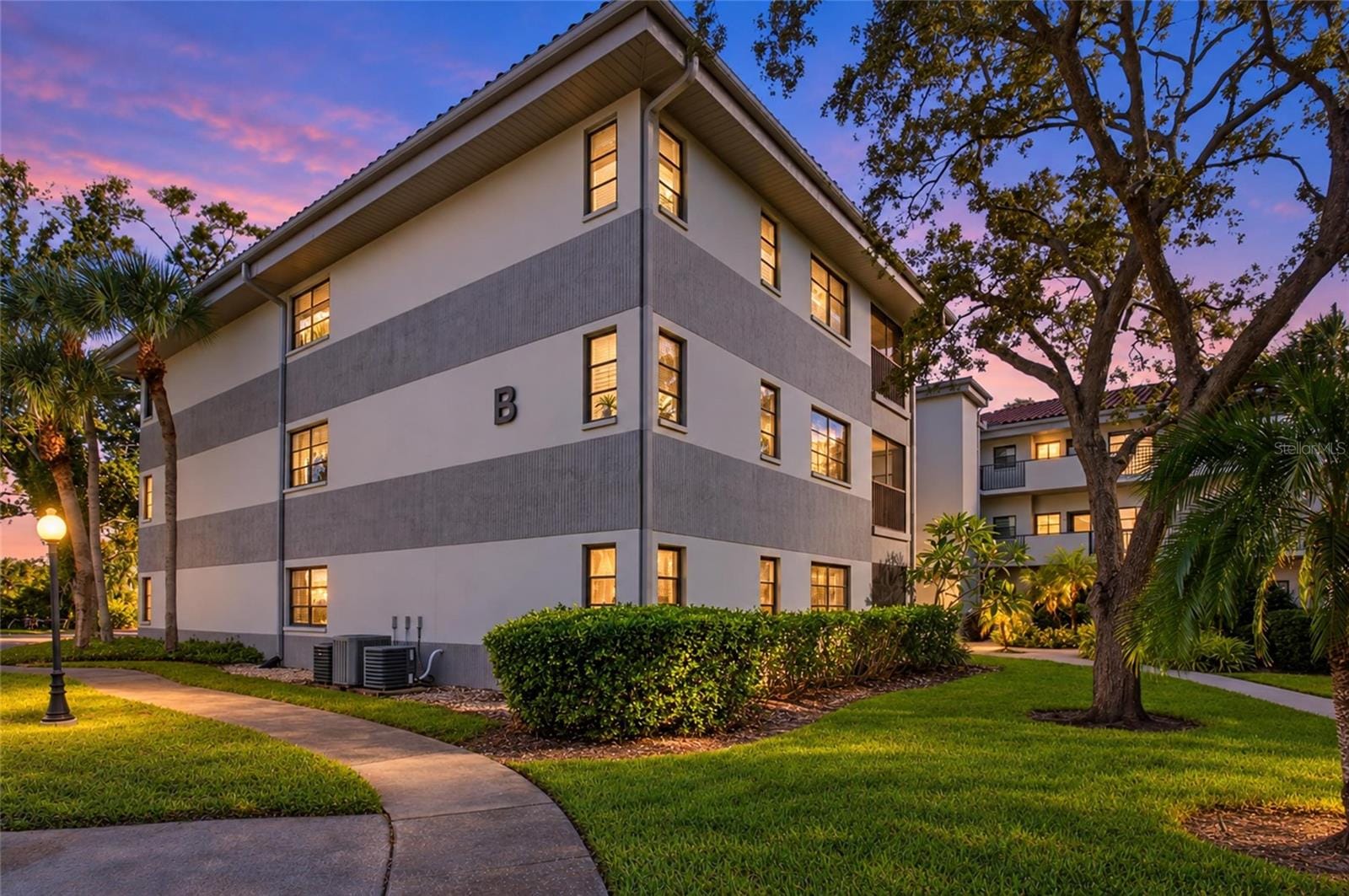 2650 COUNTRYSIDE BOULEVARD #B105, Clearwater, Florida