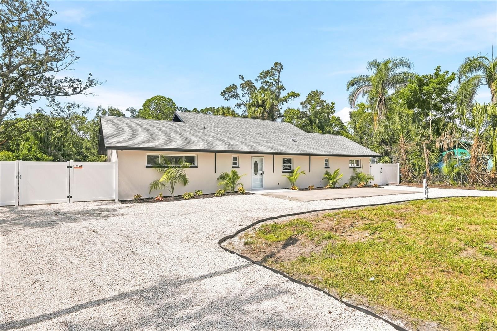8605 JACKSON SPRINGS ROAD, Tampa, Florida